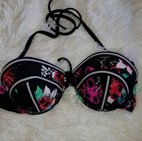 Xhilaration Other - 3/$20 Xhilaration Push Up Bikini Top Size Medium